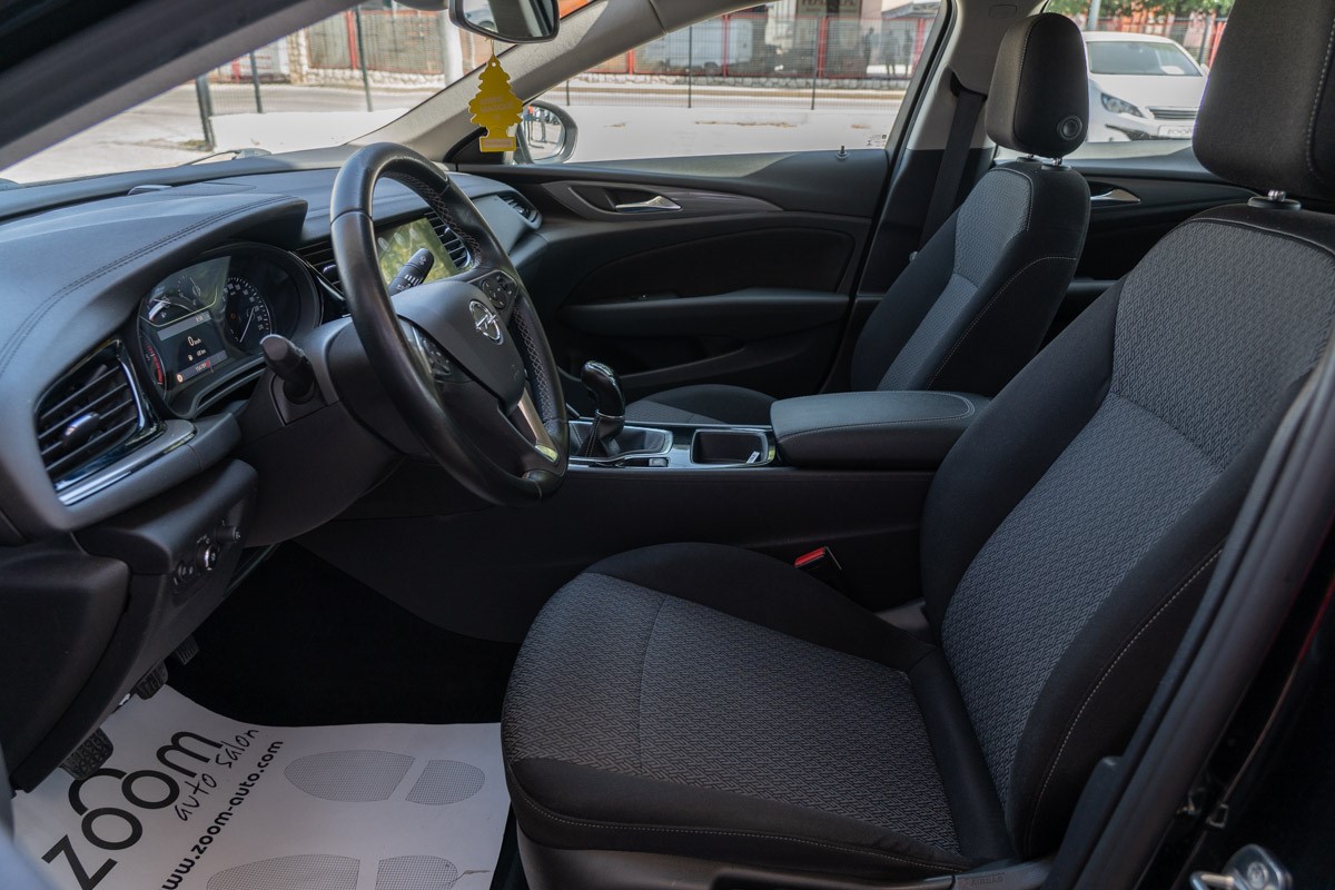 Opel Insignia 1.6 D