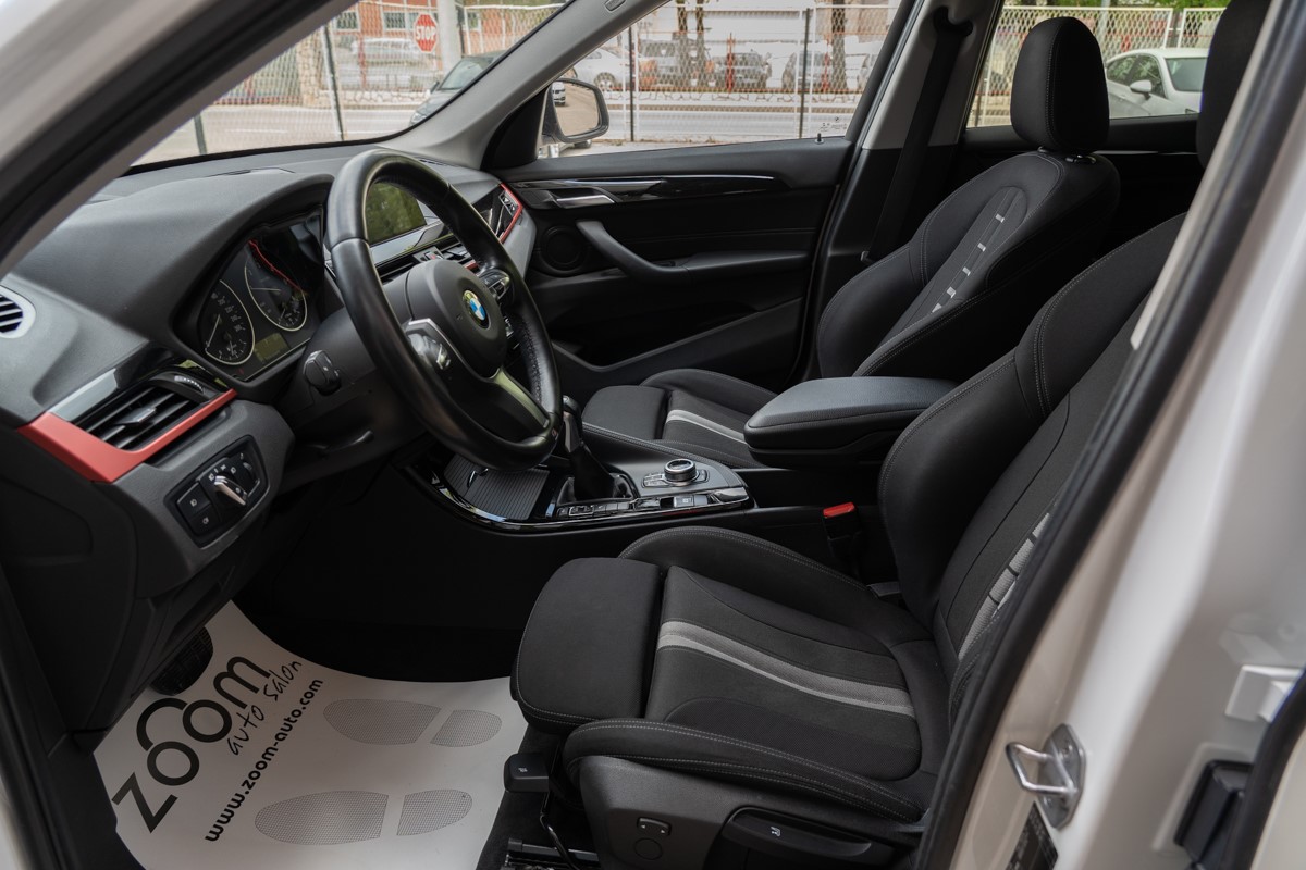 BMW
 X1 18 d SDrive