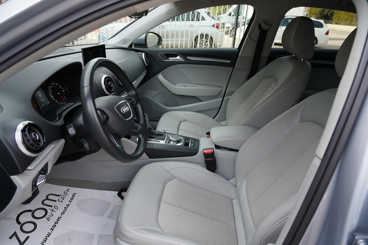 Audi A3
 2,0 TDI Stronic