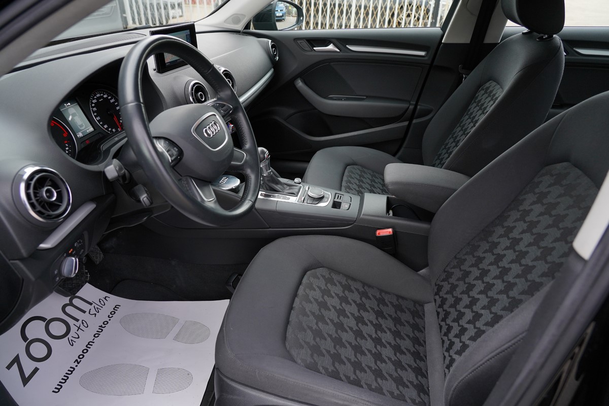 Audi A3
 2,0 TDI S-tronic
