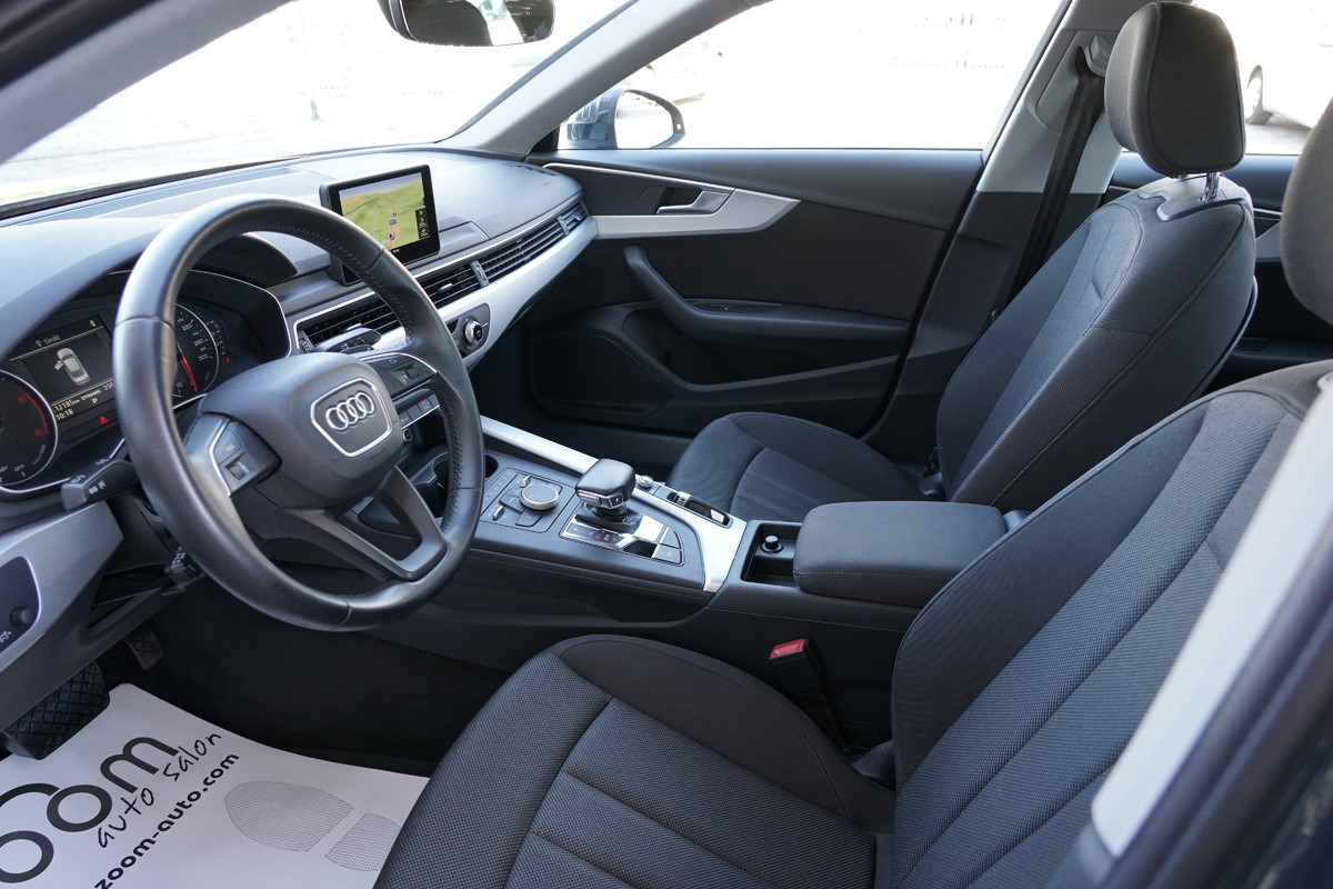 Audi A4
 2.0 TDI  BUSINESS LINE S TRONIC 
