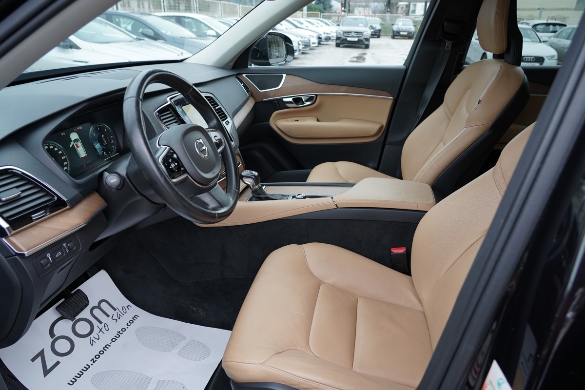 Volvo
 XC90 
 D5
