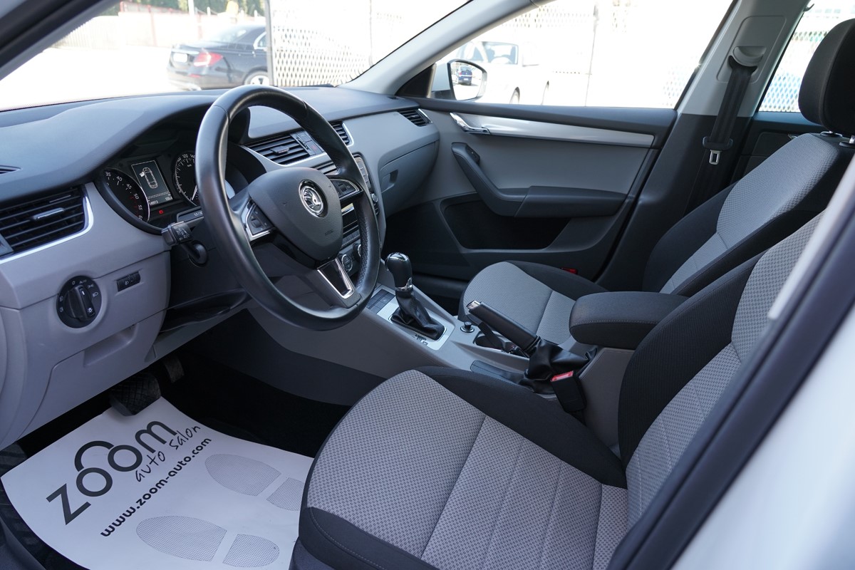 Škoda Octavia Combi 2.0 TDI  DSG