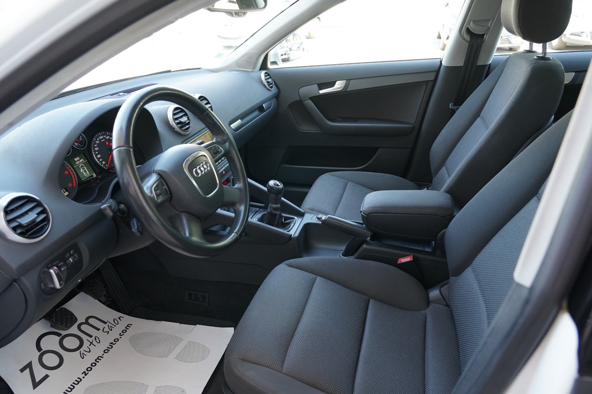Audi A3
 1,6 TDI