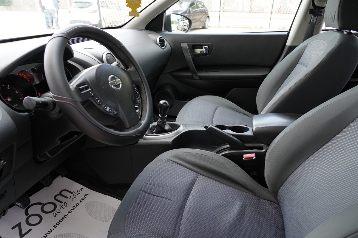 Nissan
 Qashqai 1.5 DCI
