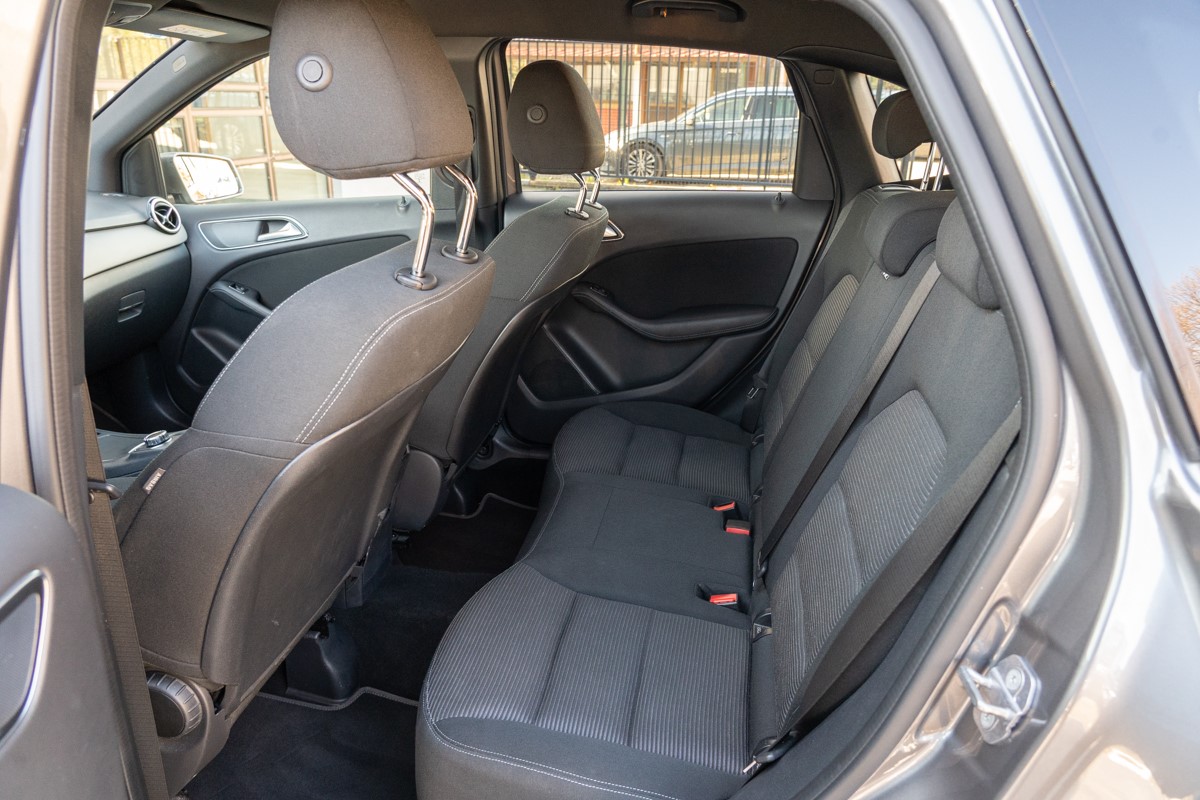 Mercedes-Benz B-Class B200