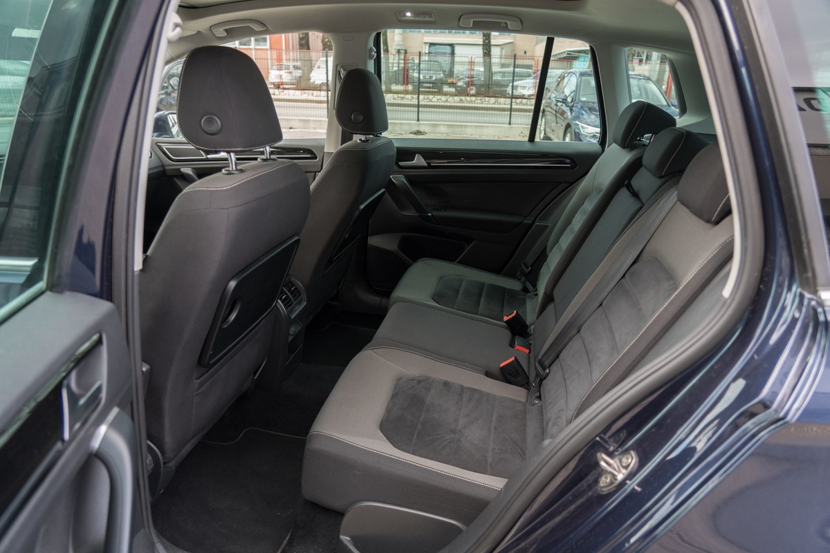 Volkswagen Golf Sportsvan R-line 1.6 TDI