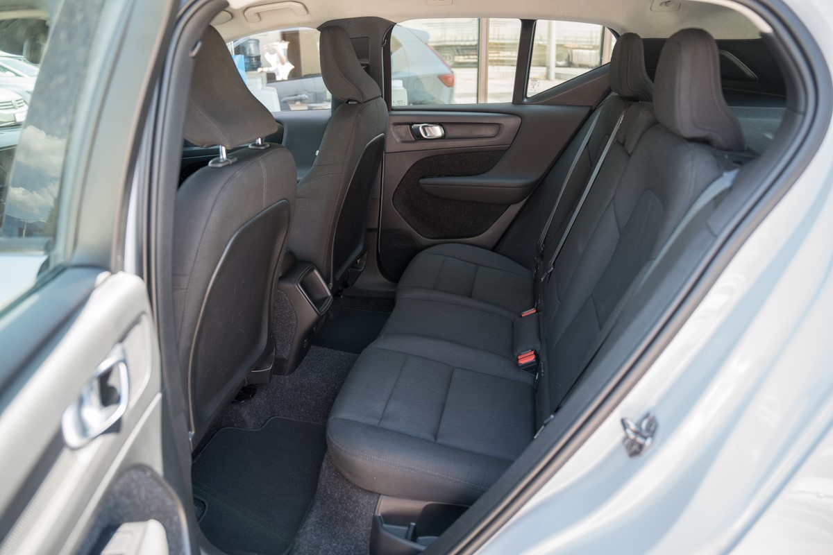 Volvo
 XC40 2.0  D3