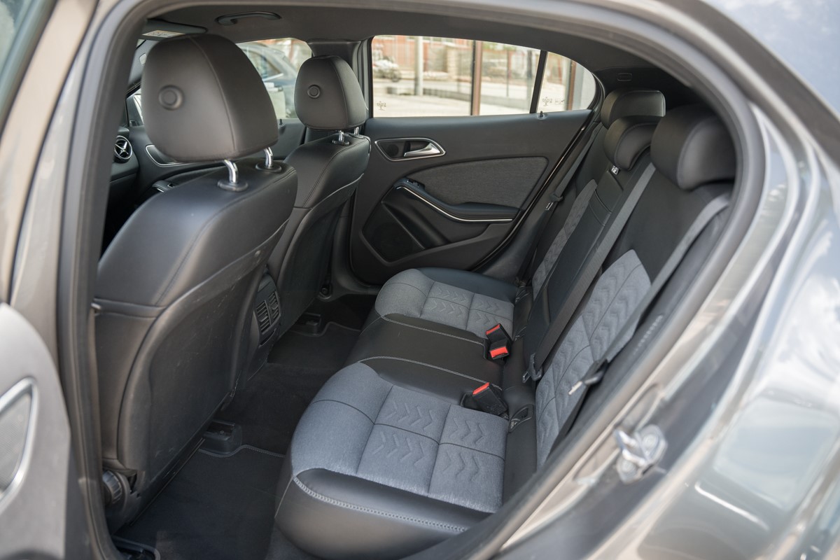 Mercedes-Benz GLA 200 d