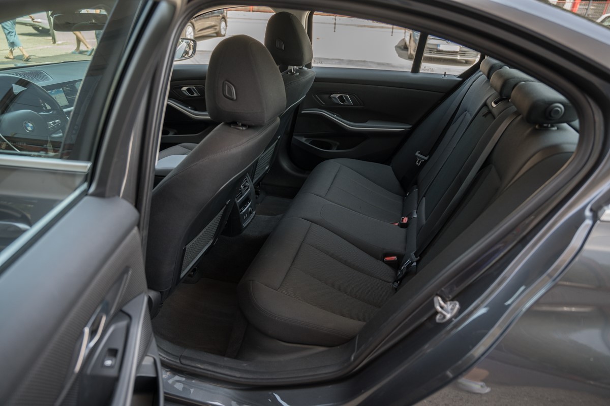BMW
 3-Series 318 D
