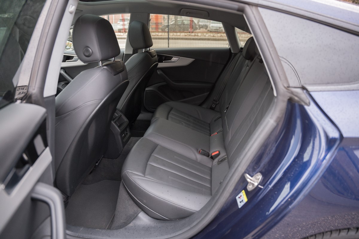 Audi A5
 2.0 TDI SPORTBACK