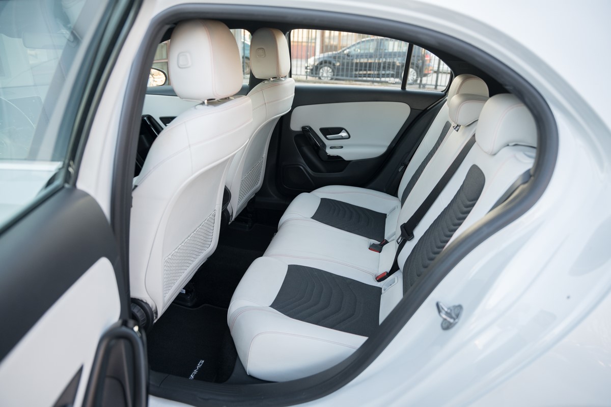 Mercedes-Benz A-Class 200d Business Line