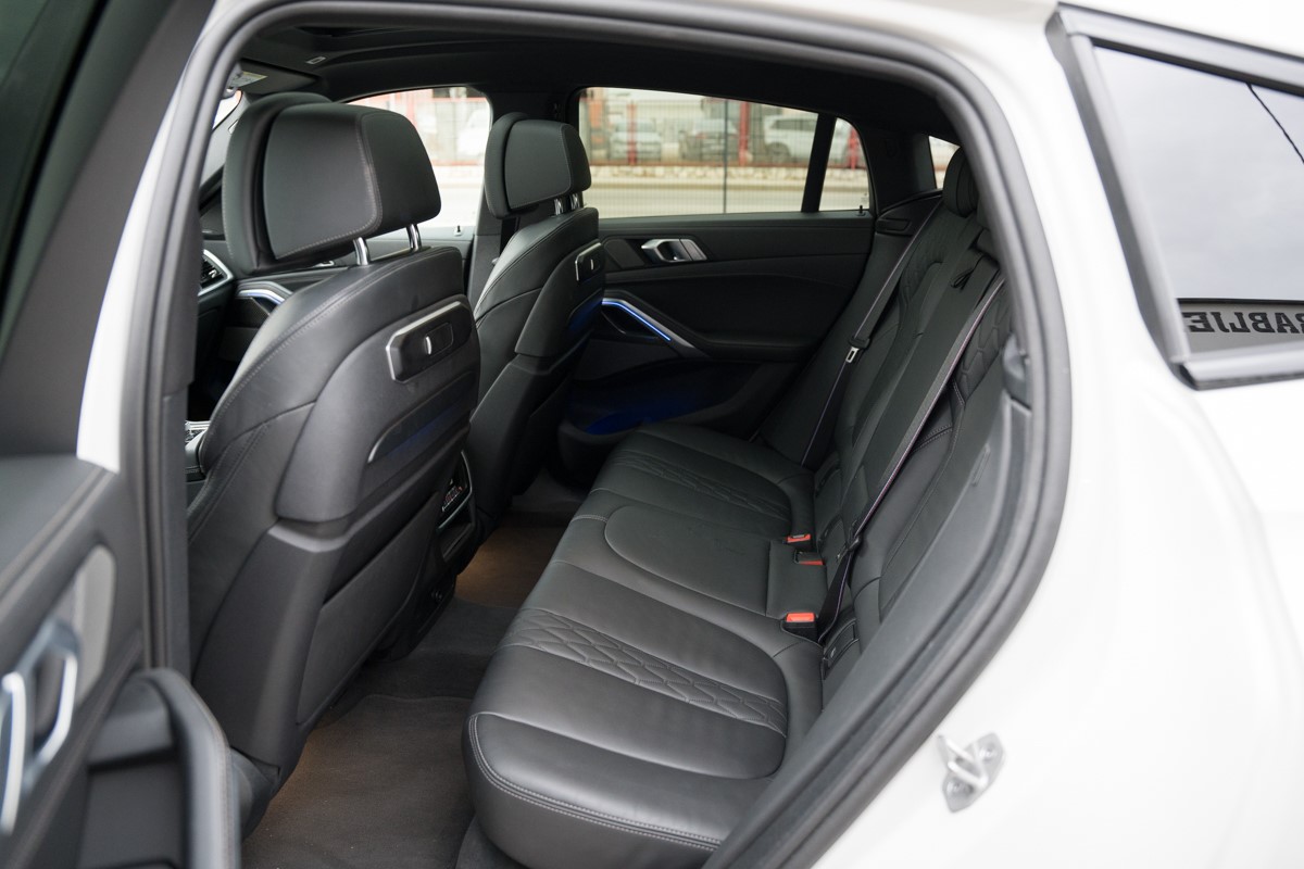 BMW
 X6
 40 D xDrive M Sport