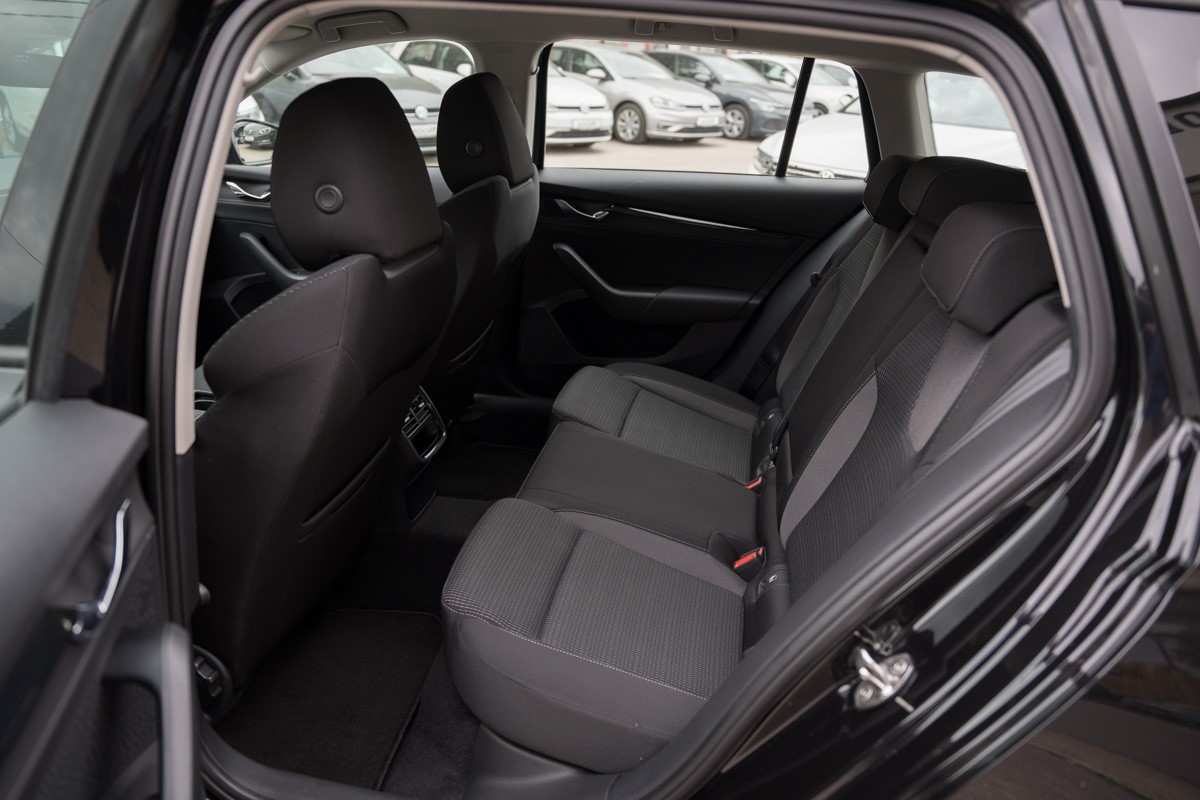 Škoda Octavia Combi 2.0 TDI DSG