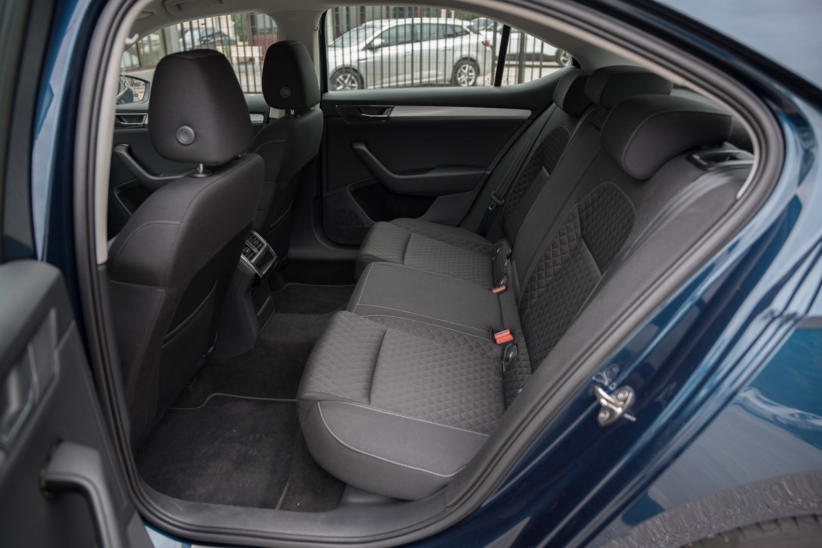 Škoda Superb 1.6 TDI DSG