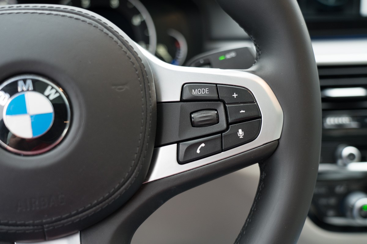 BMW
 5-Series 530 X Drive