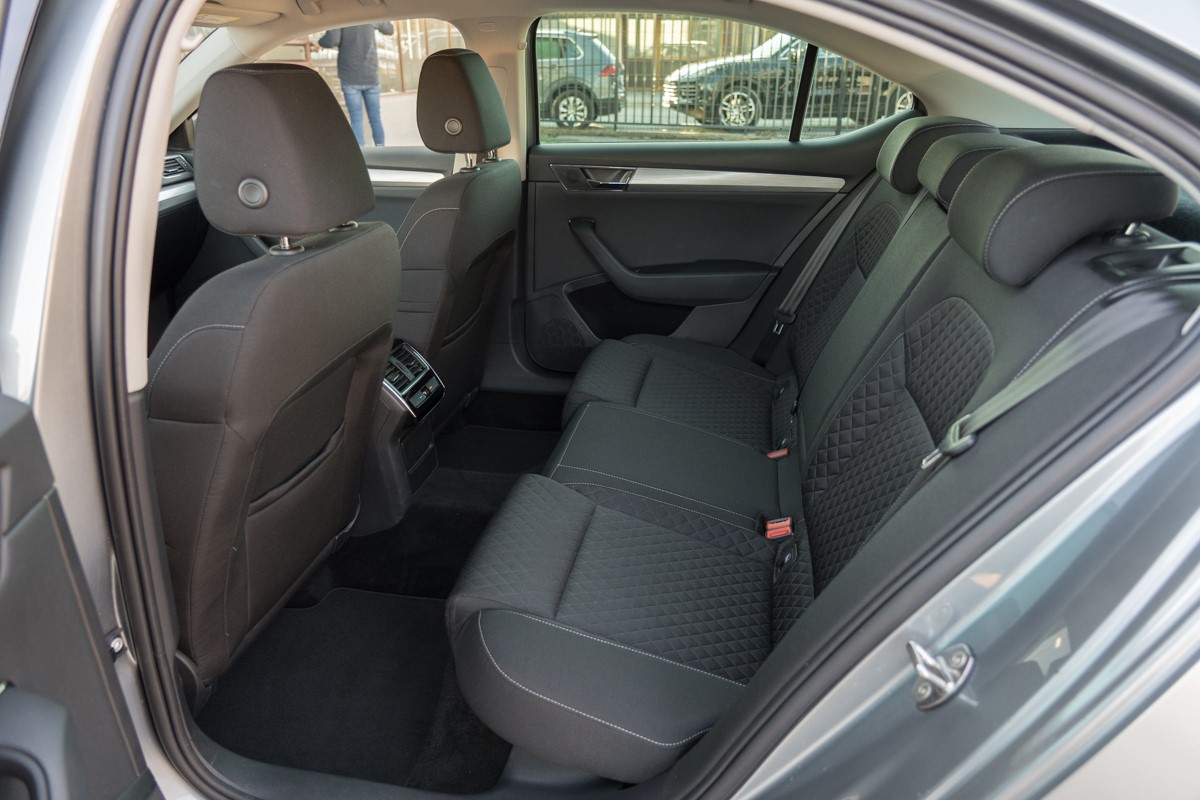 Škoda Superb 1.6TDI  DSG