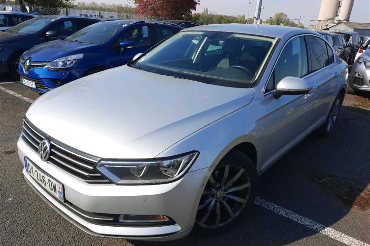 Volkswagen Passat 2.0 TDi Carat BlueMotion