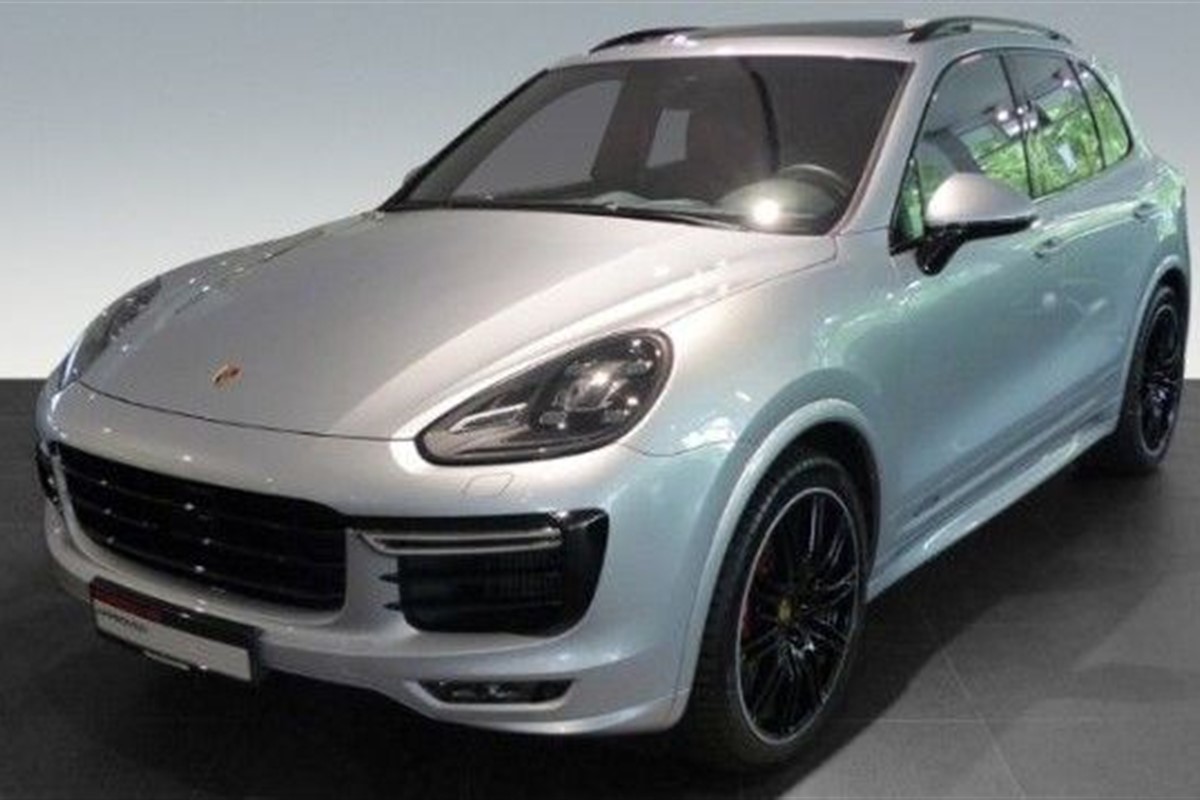 Porsche
 Cayenne
 GTS Tiptronic