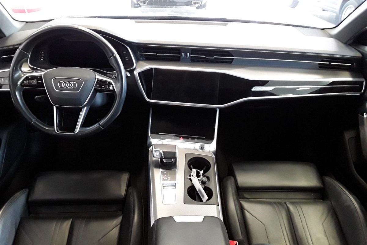 Audi A6
 45 TDI Quattro
