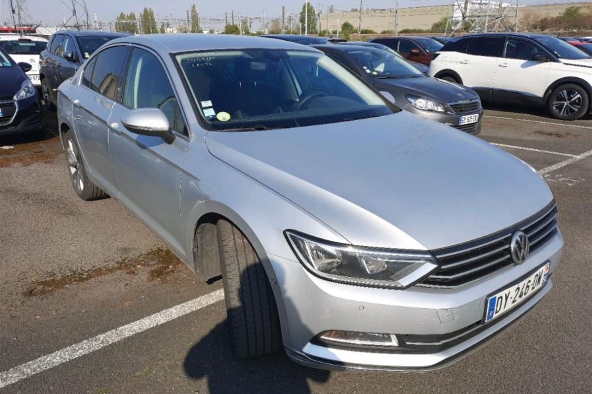 Volkswagen Passat 2.0 TDi Carat BlueMotion