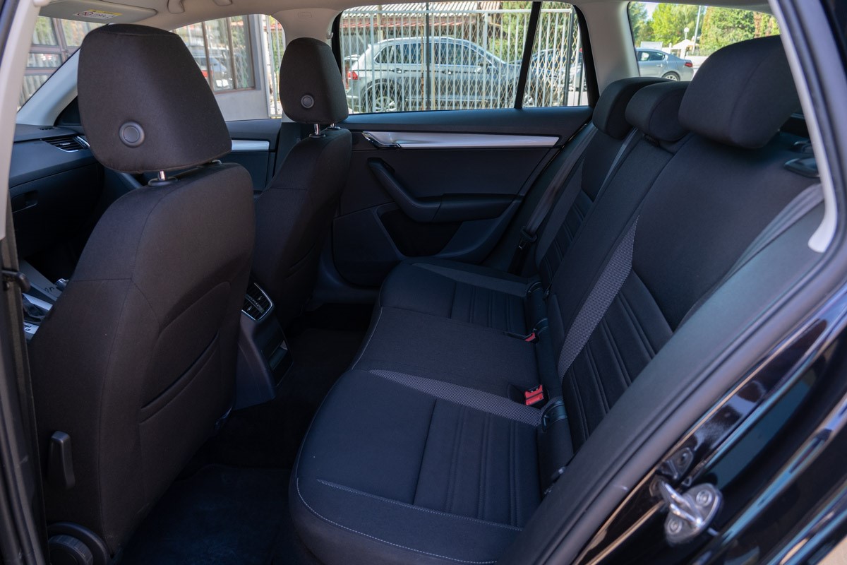 Škoda Octavia Combi 1,6 TDI BUSINESS DSG7