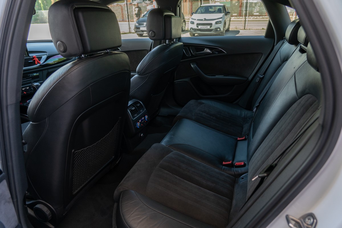 Audi A6
 2,0 TDI S-line