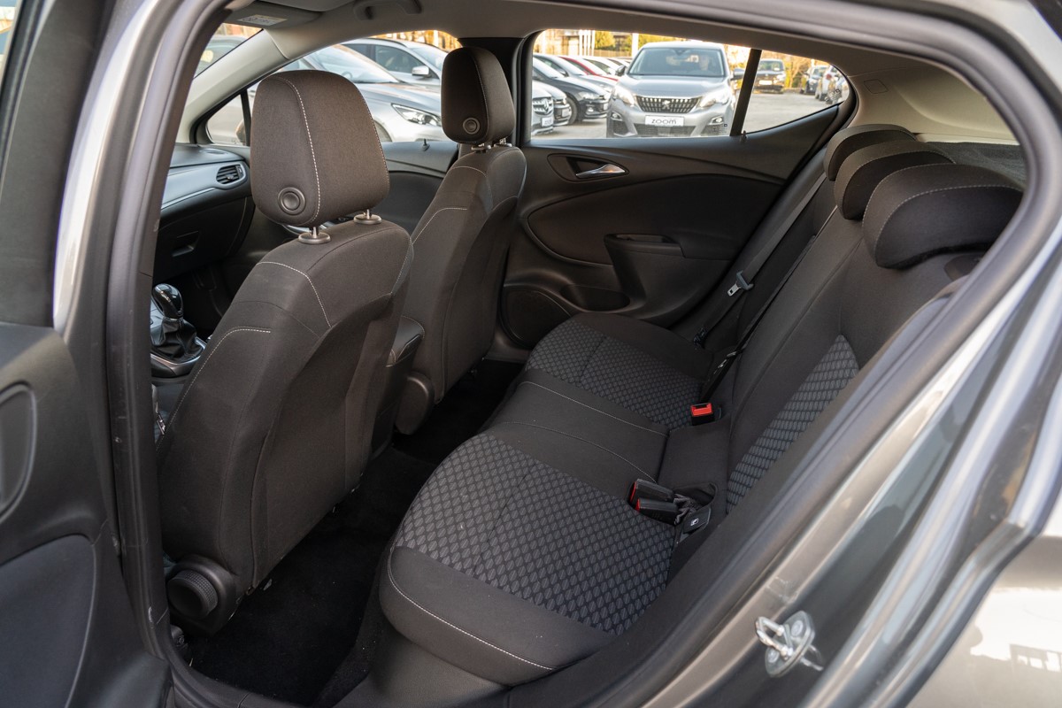 Opel Astra 1.6 D
