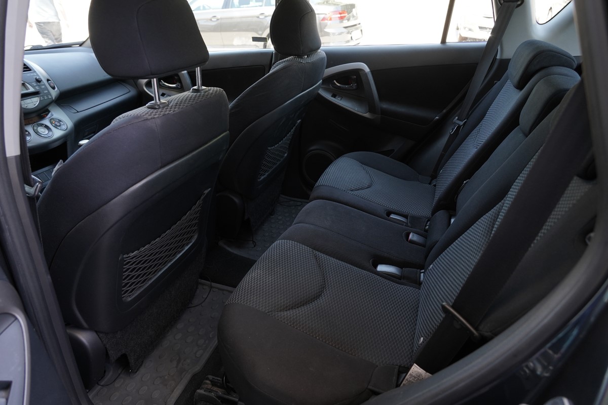 Toyota
 RAV4
 2,2 D