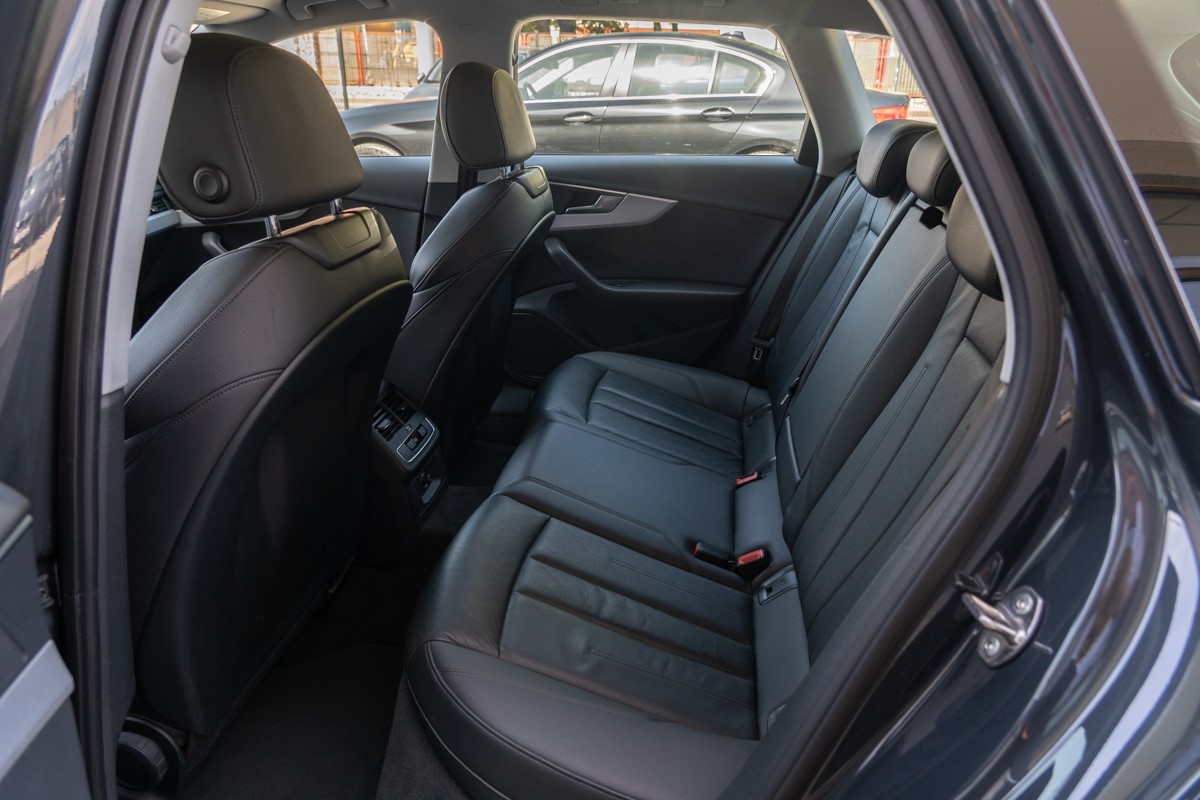 Audi A4
 2.0 TDI Executive Plus