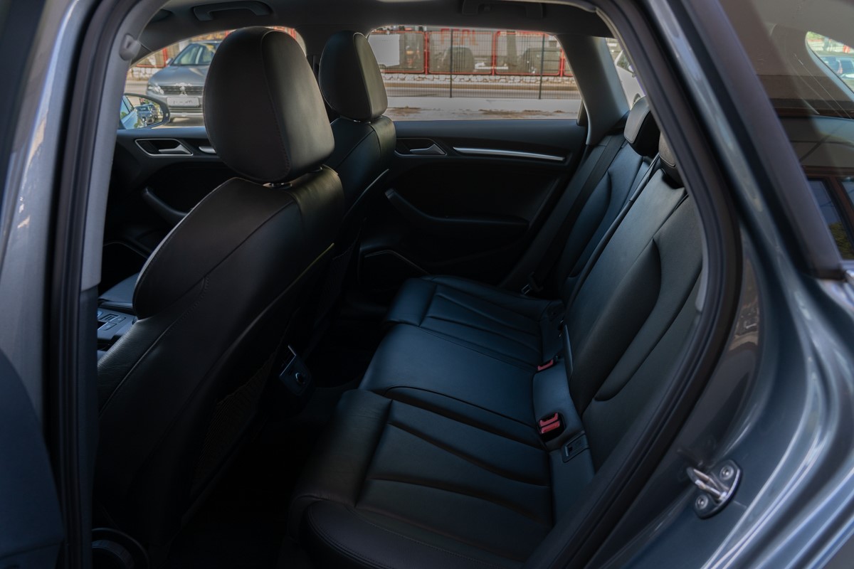 Audi A3
 40 TDI Quattro