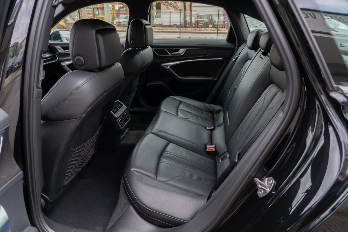 Audi A6
 3,0 TDI