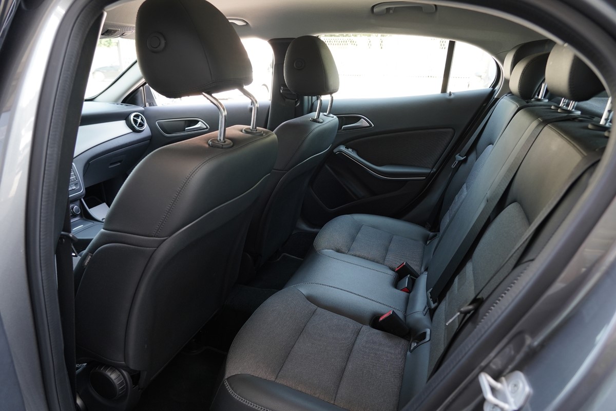 Mercedes-Benz GLA 220 D 4MATIC