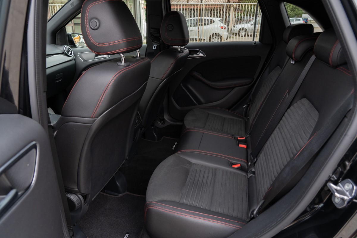 Mercedes-Benz B-Class 200d Business Executive Edition