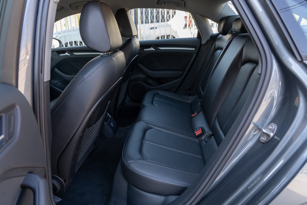Audi A3
 Sedan 1.6 TDi