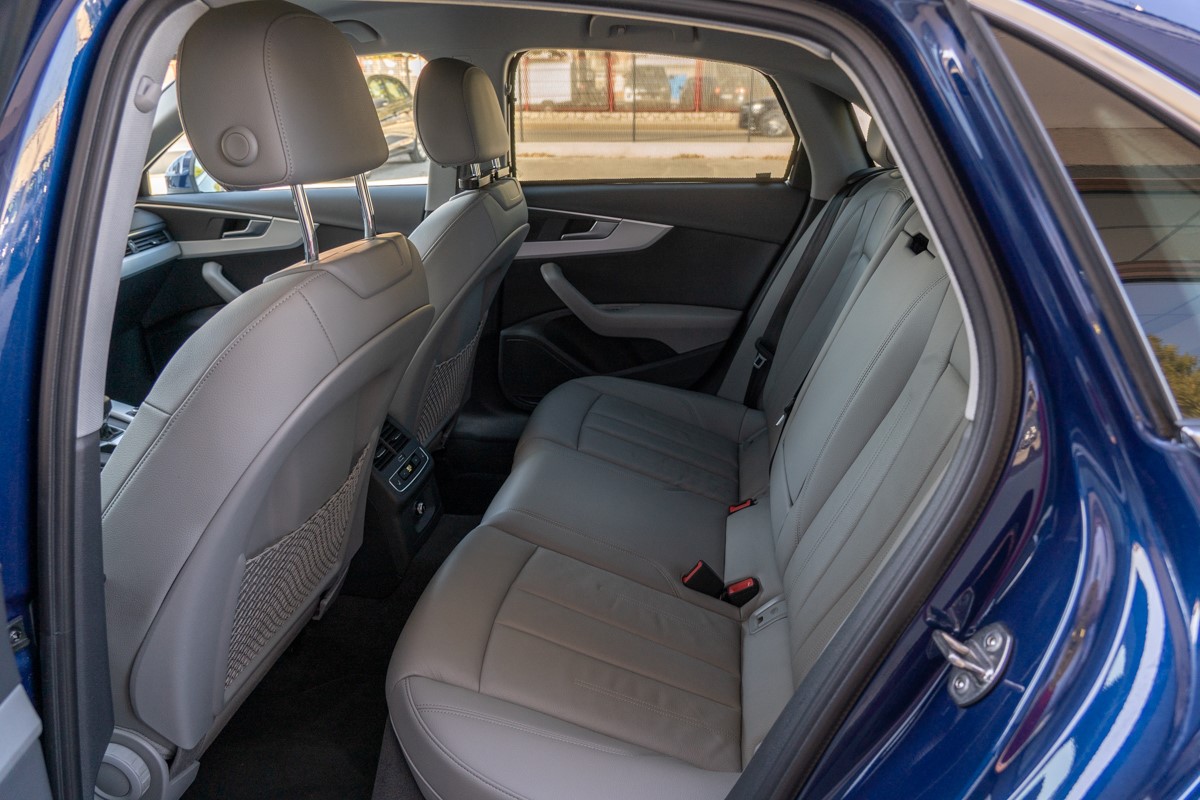 Audi A4
 2,0 TDI