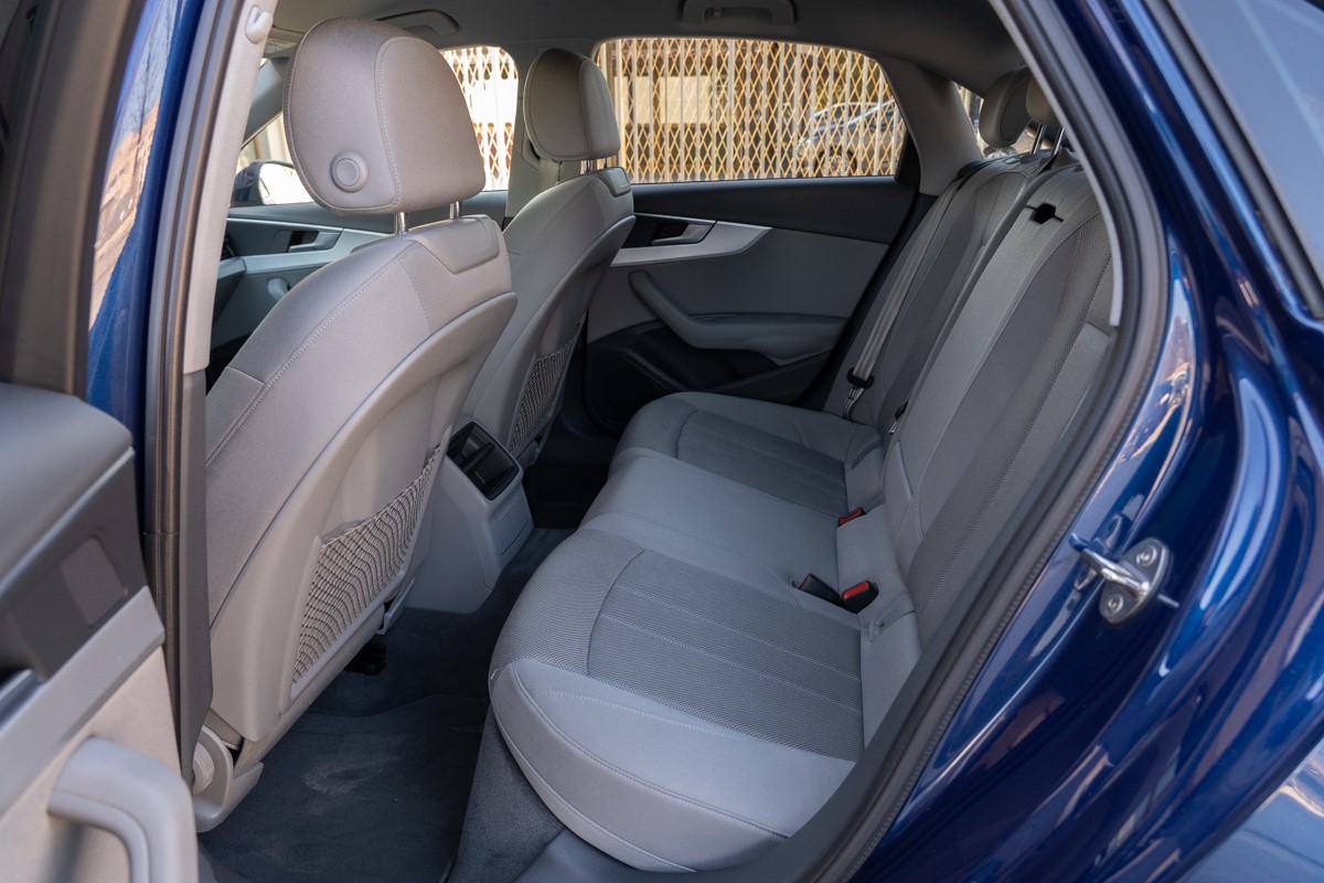 Audi A4
 2,0 TDI