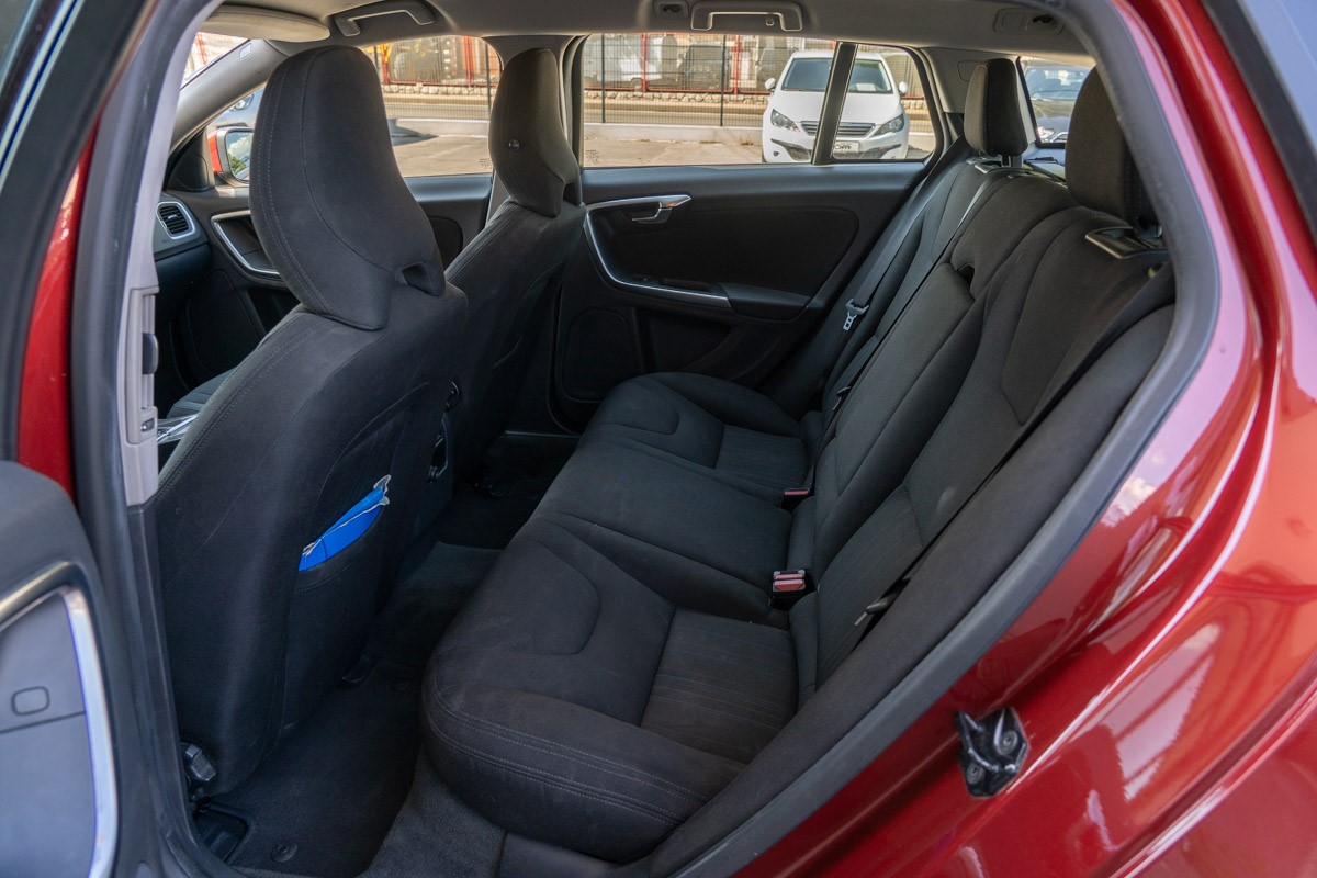 Volvo
 V60 2,0 D