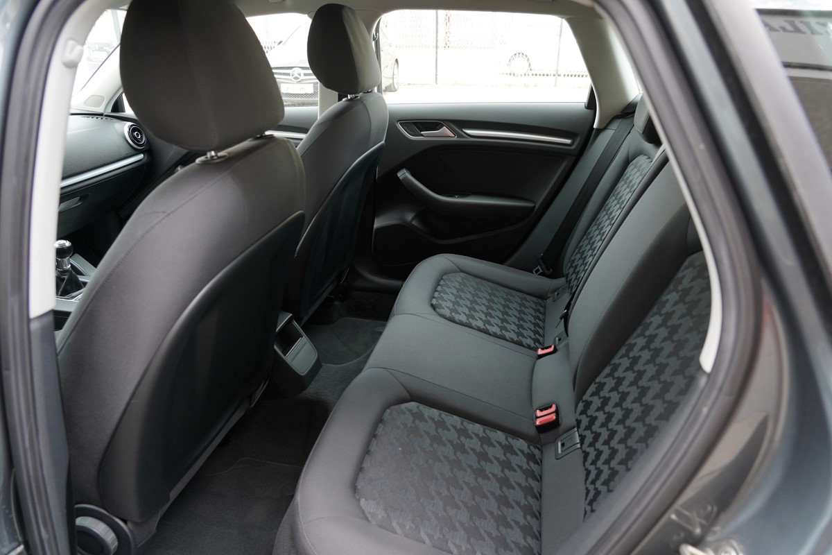 Audi A3
 1,6 TDI