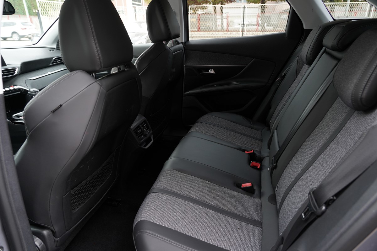 Peugeot 3008 1,6 BlueHDI