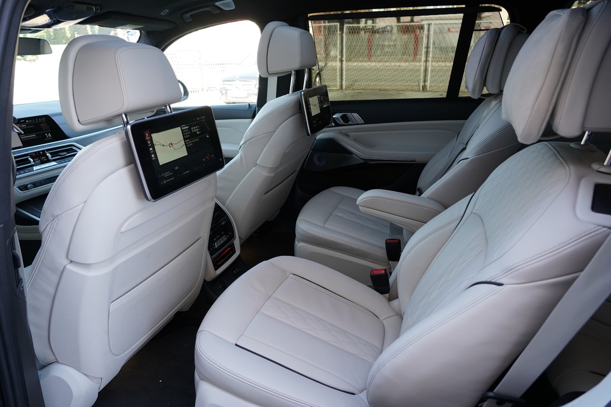 BMW
 X7 XDRIVE M50D