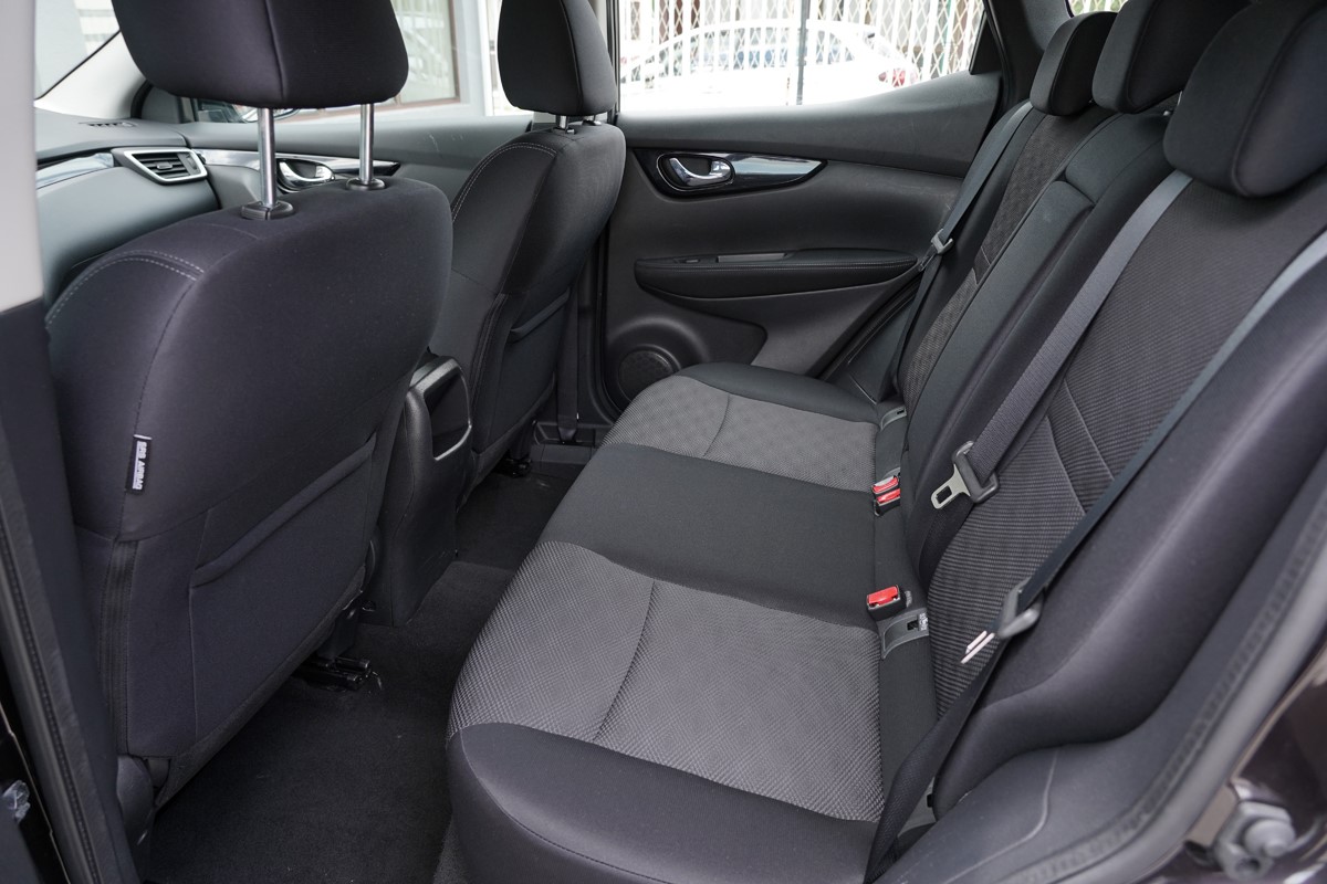 Nissan
 Qashqai 1.5 DCI