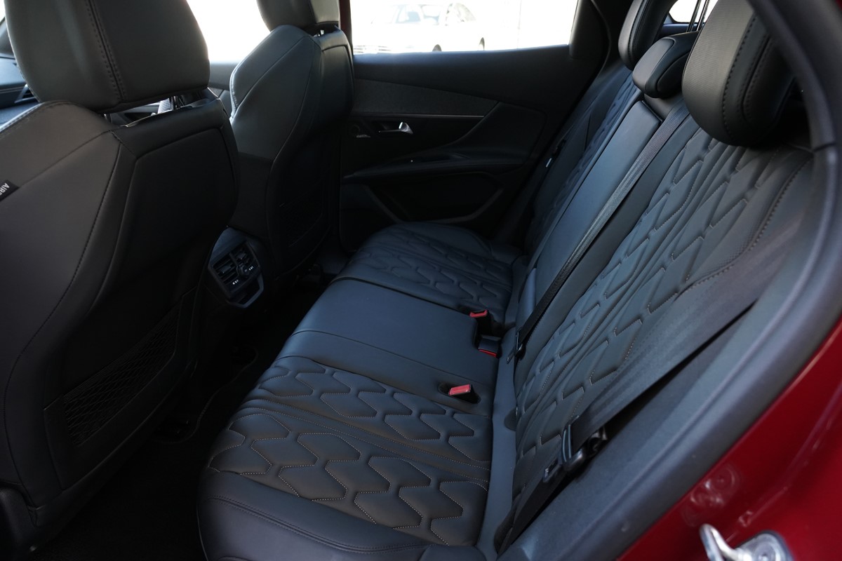 Peugeot 3008 2.0 BLUEHDI