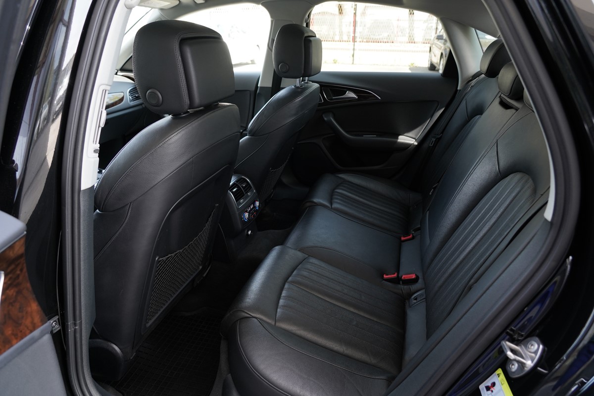 Audi A6
 3.0 TDI QUATTRO