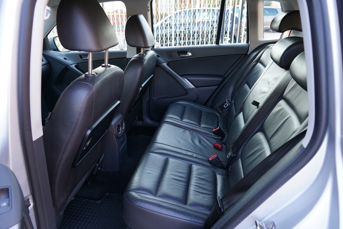 Volkswagen Tiguan
 2,0 TDI 4MOTION