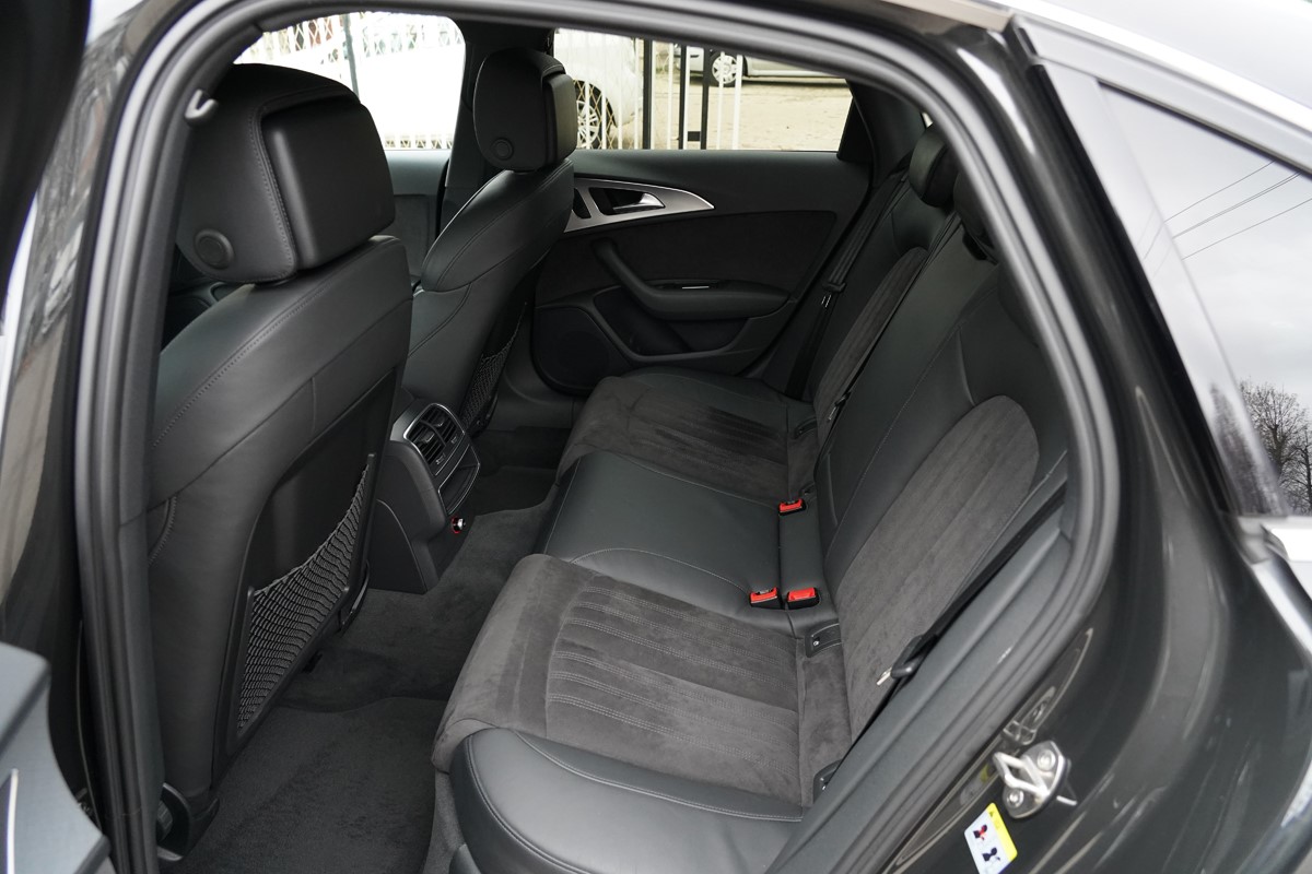 Audi A6
 3.0 TDI Quattro Tiptronic 