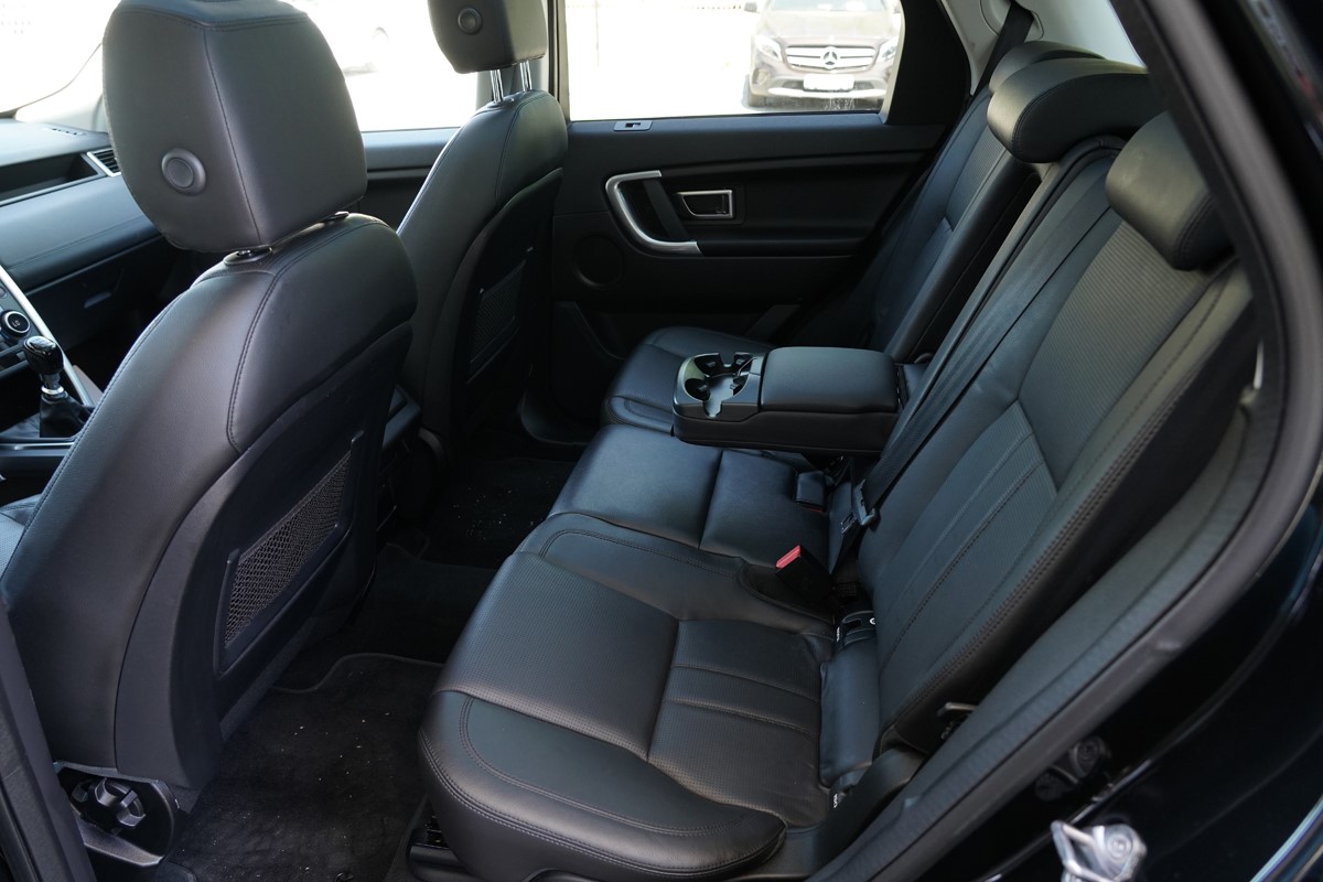 Land Rover
 DISCOVERY 2,0 SPORT DIESEL