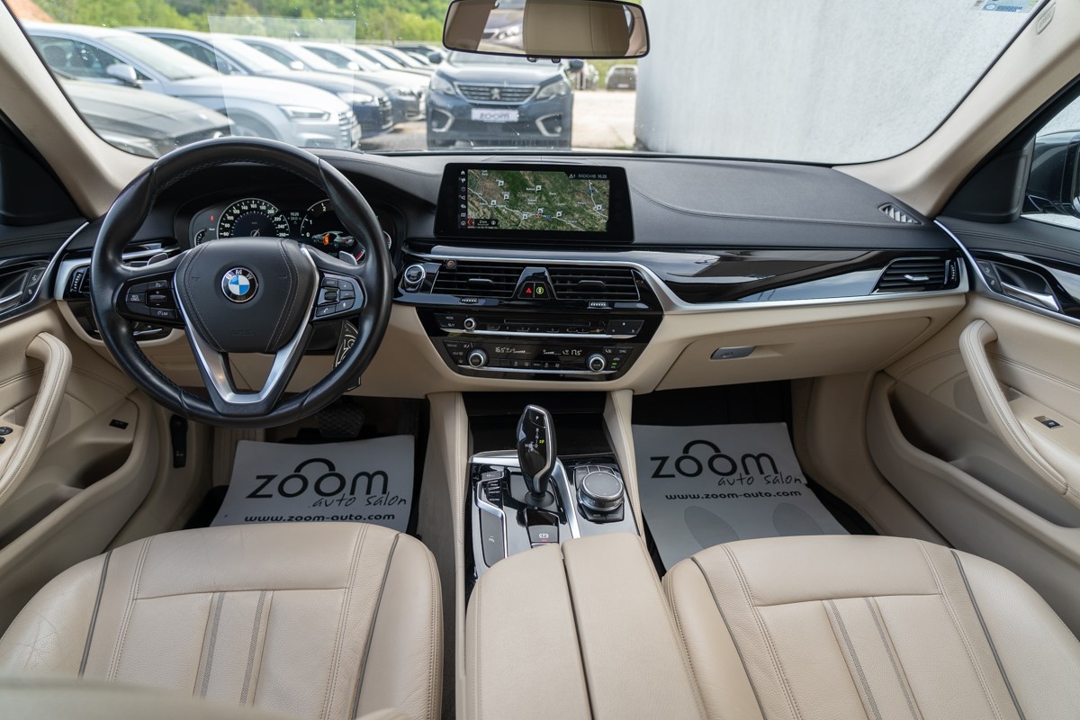 BMW
 5-Series 520 D XDRIVE