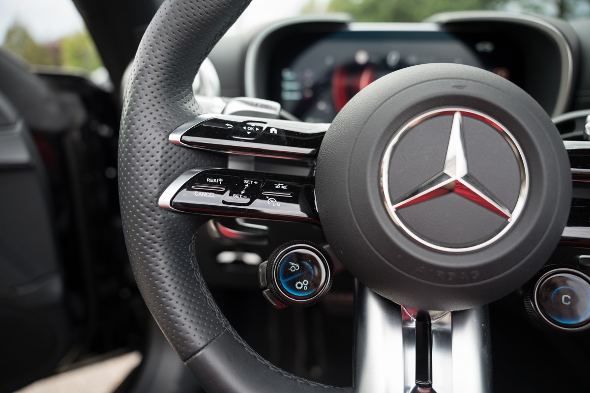 Mercedes-Benz SL-Class
 43 AMG