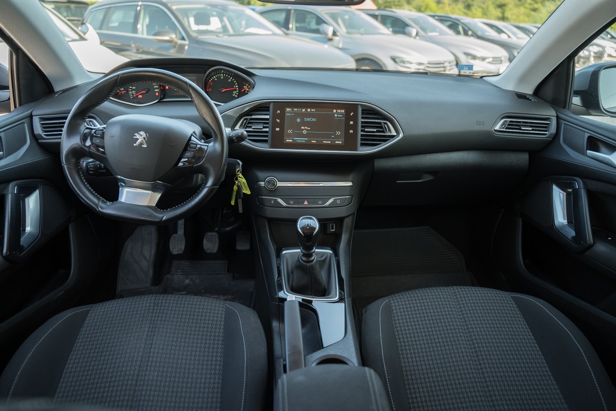Peugeot 308 1.5 BlueHDI